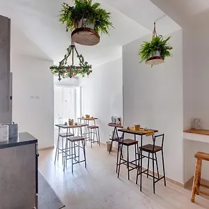 Butterfly Bed & Breakfast
